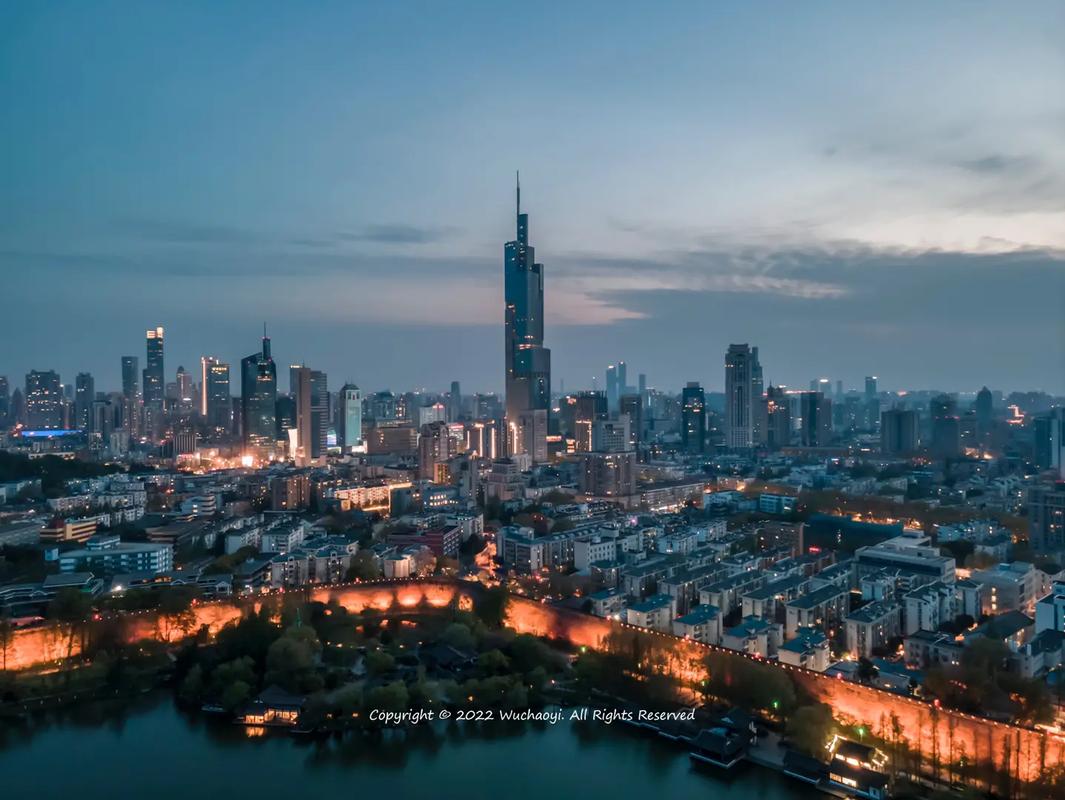 中国城市夜景vs南京夜景的相关图片